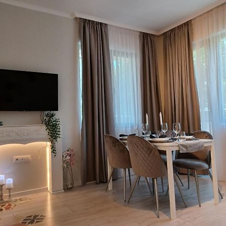 Tara Deluxe Apartment Varna Exteriör bild