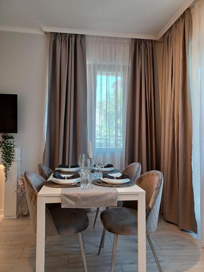 Tara Deluxe Apartment Varna Exteriör bild