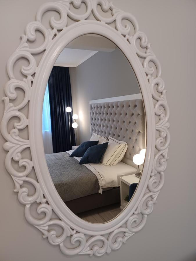 Tara Deluxe Apartment Varna Exteriör bild